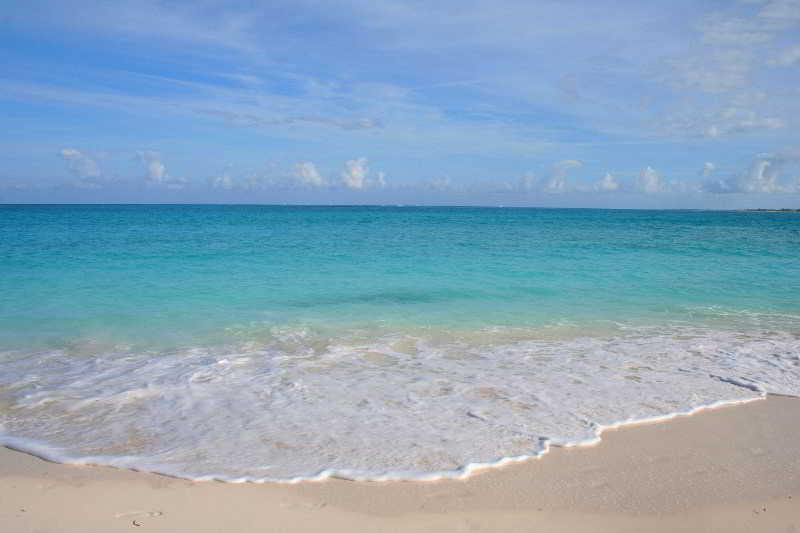 The Regent Grand Grace Bay Exterior foto